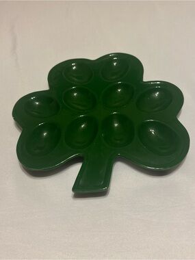Nantucket Ceramic Green Clover-Shaped Egg or Snack Tray